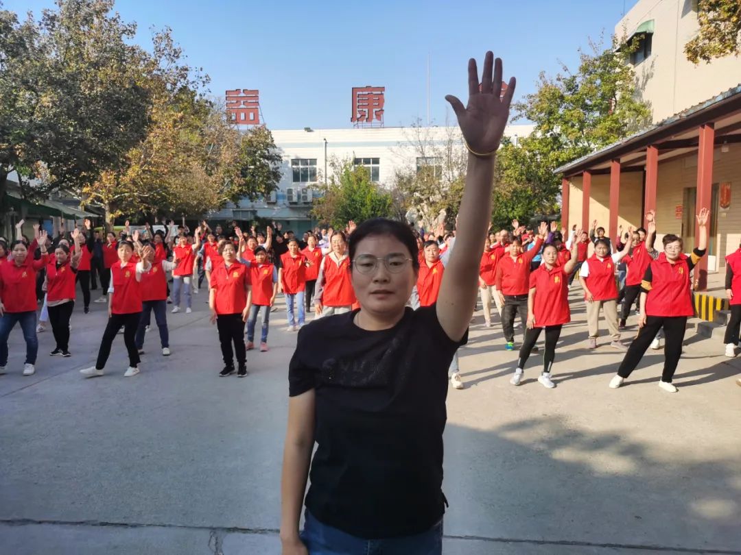 賽前動(dòng)員熱身