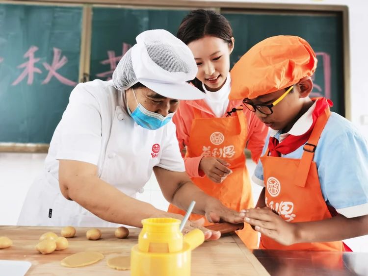 徐傳愛(ài)簡(jiǎn)介