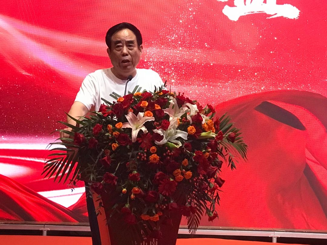 濟(jì)南益康總公司黨委書(shū)記、董事長(zhǎng)王忠本