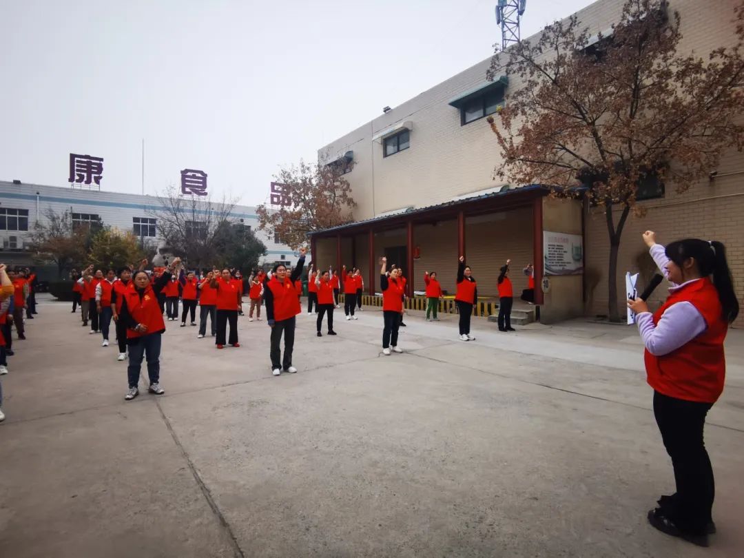 口號(hào)喊得響，一定拿大獎(jiǎng)