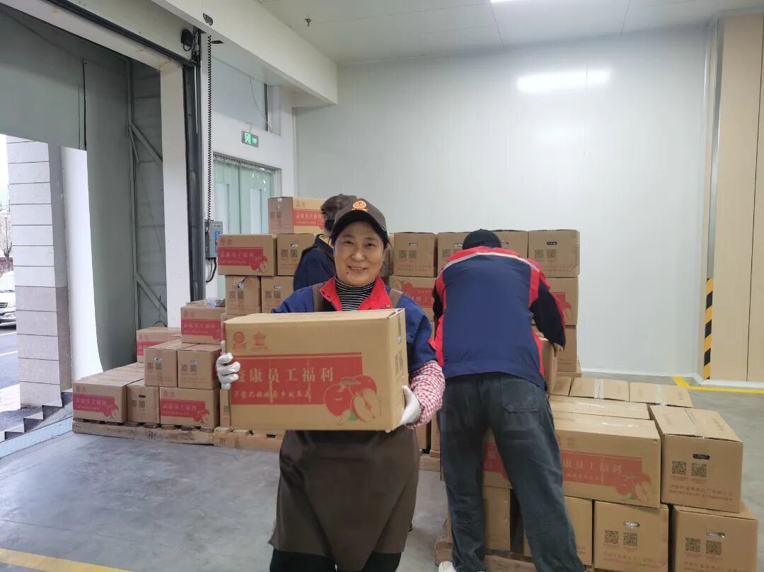 暖心福利，凝聚前行力量