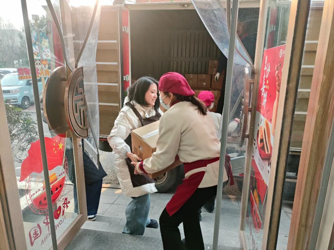 暖心福利，凝聚前行力量